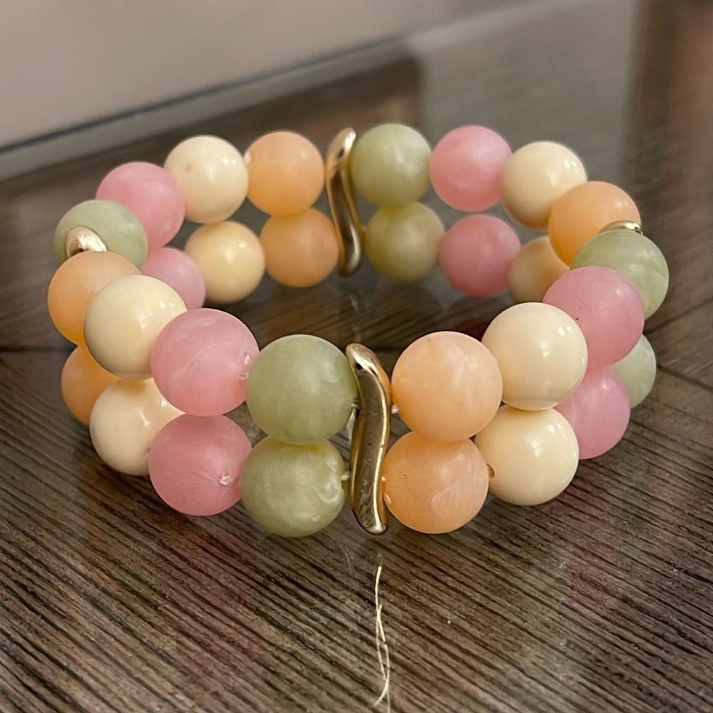 Vintage Double Strand Frosted Pastel Beaded Stretch Bracelet